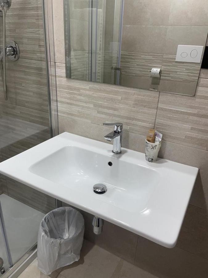 Park Hotel سكانو المظهر الخارجي الصورة